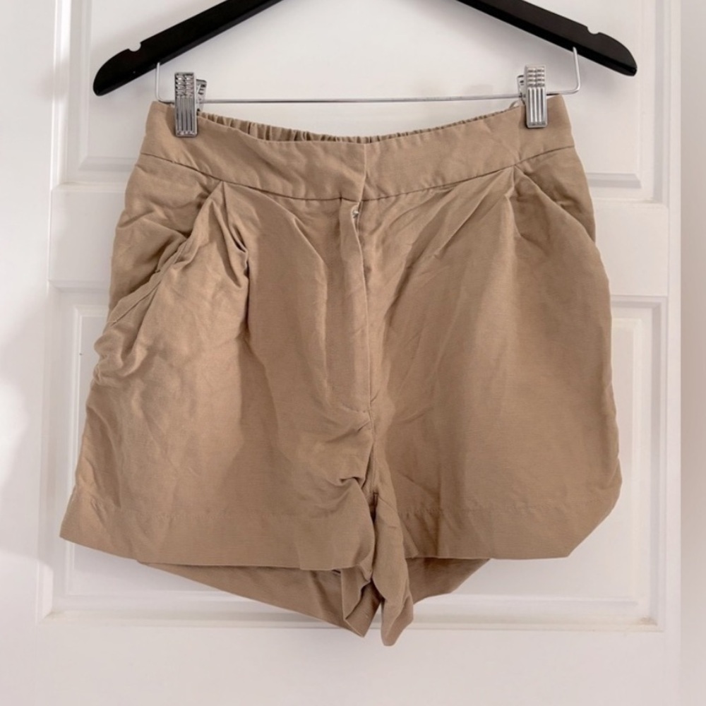 Wilfred Aritzia Shorts Linen Lyocell Pleated Pockets Tan Sand Colour Size S​​​​​